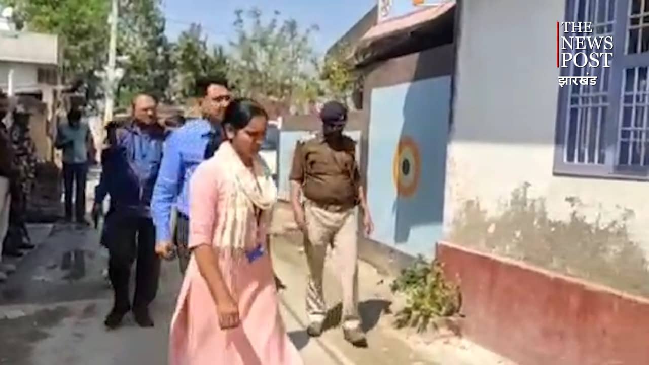 हेड क्लर्क के तीन ठिकानों पर छापेमारी, आय से अधिक संपति अर्जित करने का है आरोप