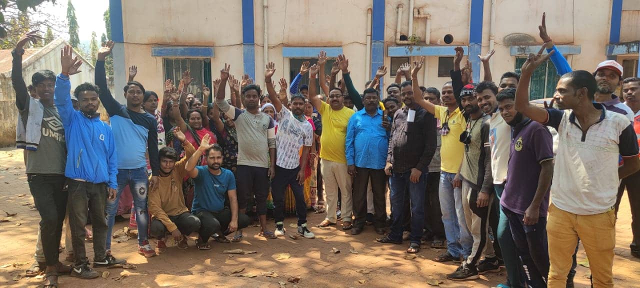 सेल के अधीन कार्यरत सफाई कर्मियों ने किया अनिश्चितकालीन हड़ताल 