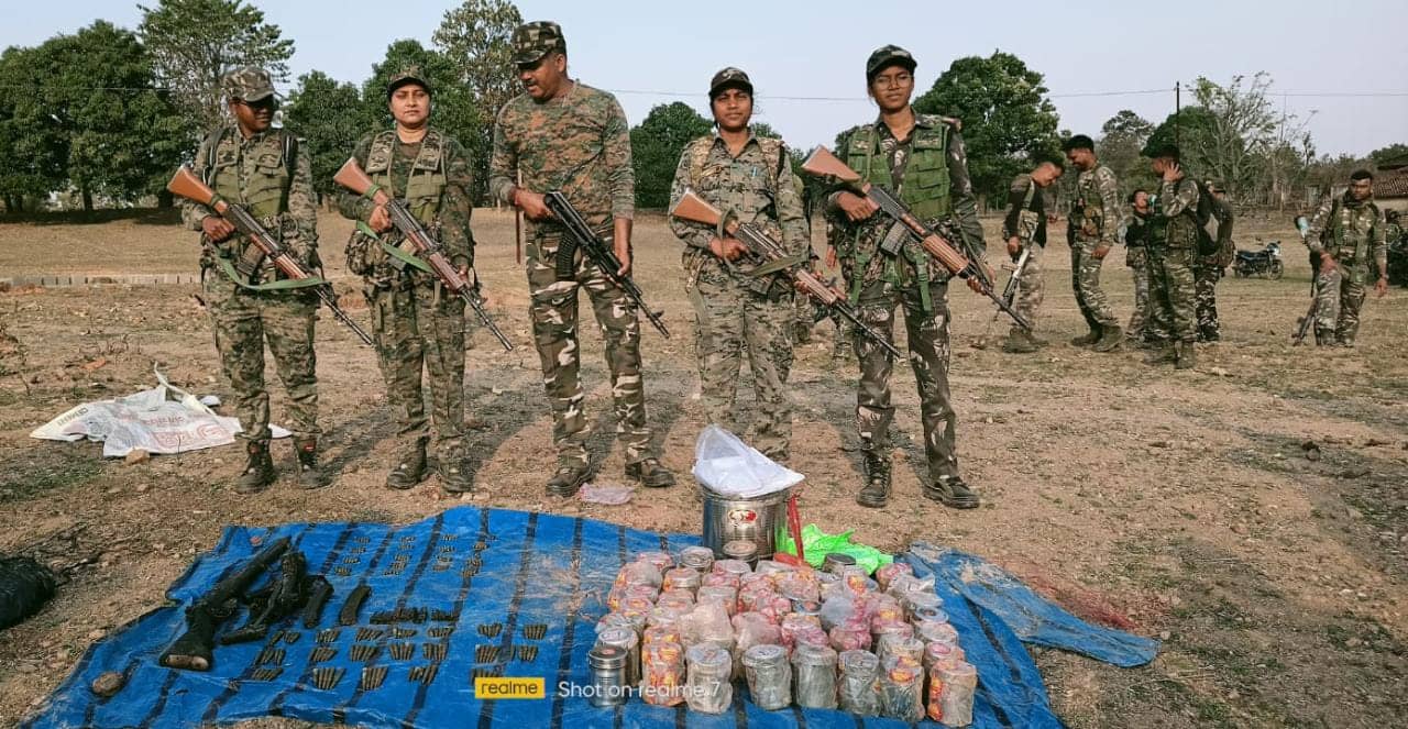 नक्सलियों की साजिश नाकाम,  बुलबुल जंगल से बरामद हुआ तबाही का ये सामान