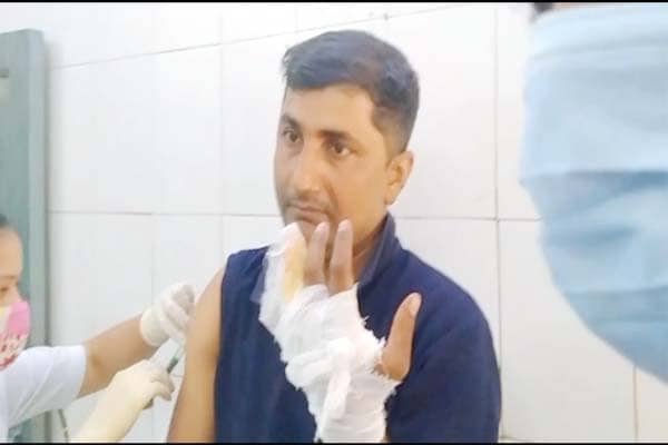 जमशेदपुर :  संपत्ति विवाद में इतना उग्र हुआ छोटा भाई कि बड़े की काट ली अंगुली