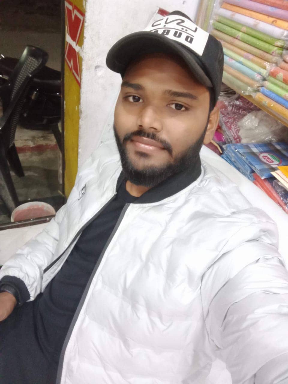 बरवाडीह के व्यव्सायी  के बेटे की गुजरात में मौत,सांसद की पहल पर गुजरात पुलिस ने सौपा शव,  तीन गिरफ्तार