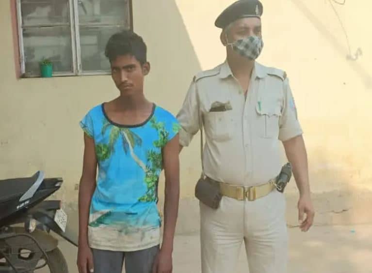 प्रेमी को शक था कि धोखा दे रही है प्रेमिका, उतारा मौत के घाट