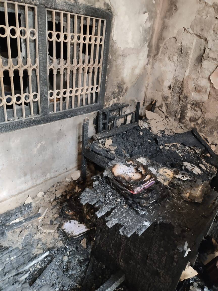 शॉर्ट सर्किट से घर में लगी आग, धू-धू कर जल गया 5 लाख का सामान