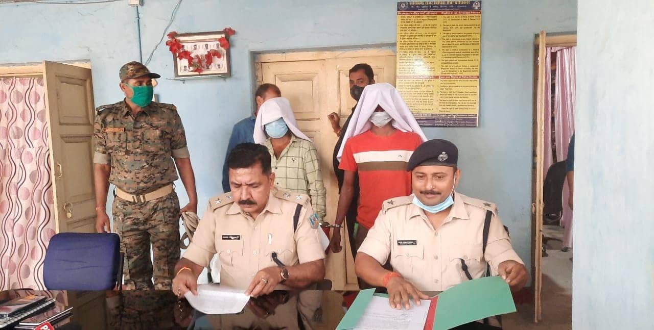 अपराधी देबू दास हत्याकांड का पुलिस ने किया खुलासा, हथियार के साथ दो गिरफ्तार