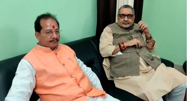 आचार संहिता उल्लंघन मामला: लखीसराय के ACJM कोर्ट में पेश हुए विधानसभा अध्यक्ष और केन्द्रीय मंत्री गिरिराज सिंह