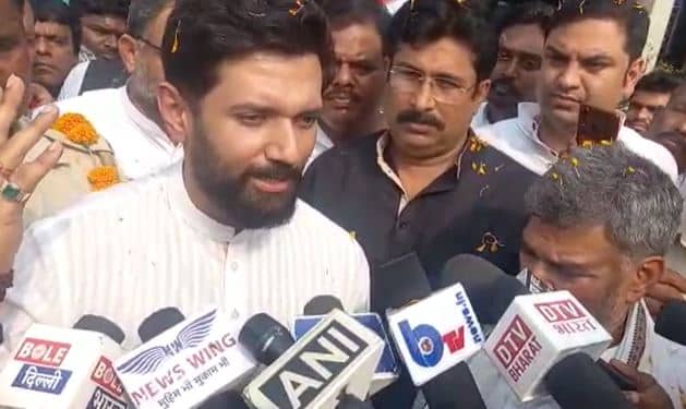 दिवंगत पिता के सरकारी बंगला को चिराग ने किया खाली, कहा - बंगला-मंत्रालय का लालच नहीं