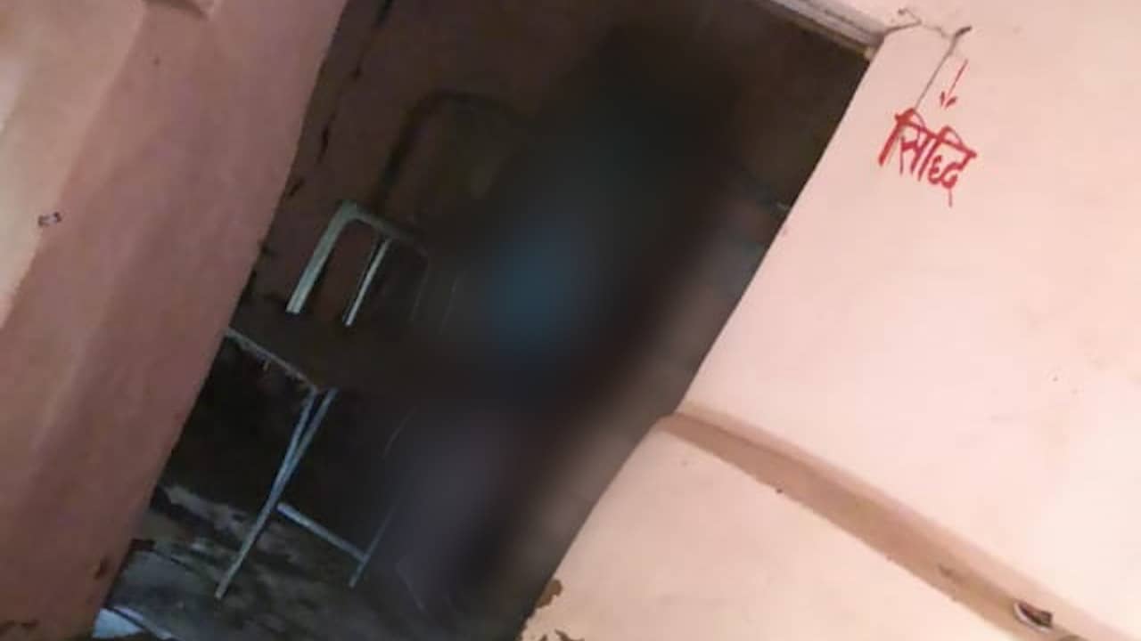 घर में फंदा लगा कर युवक ने की आत्महत्या, पुलिस जांच में जुटी