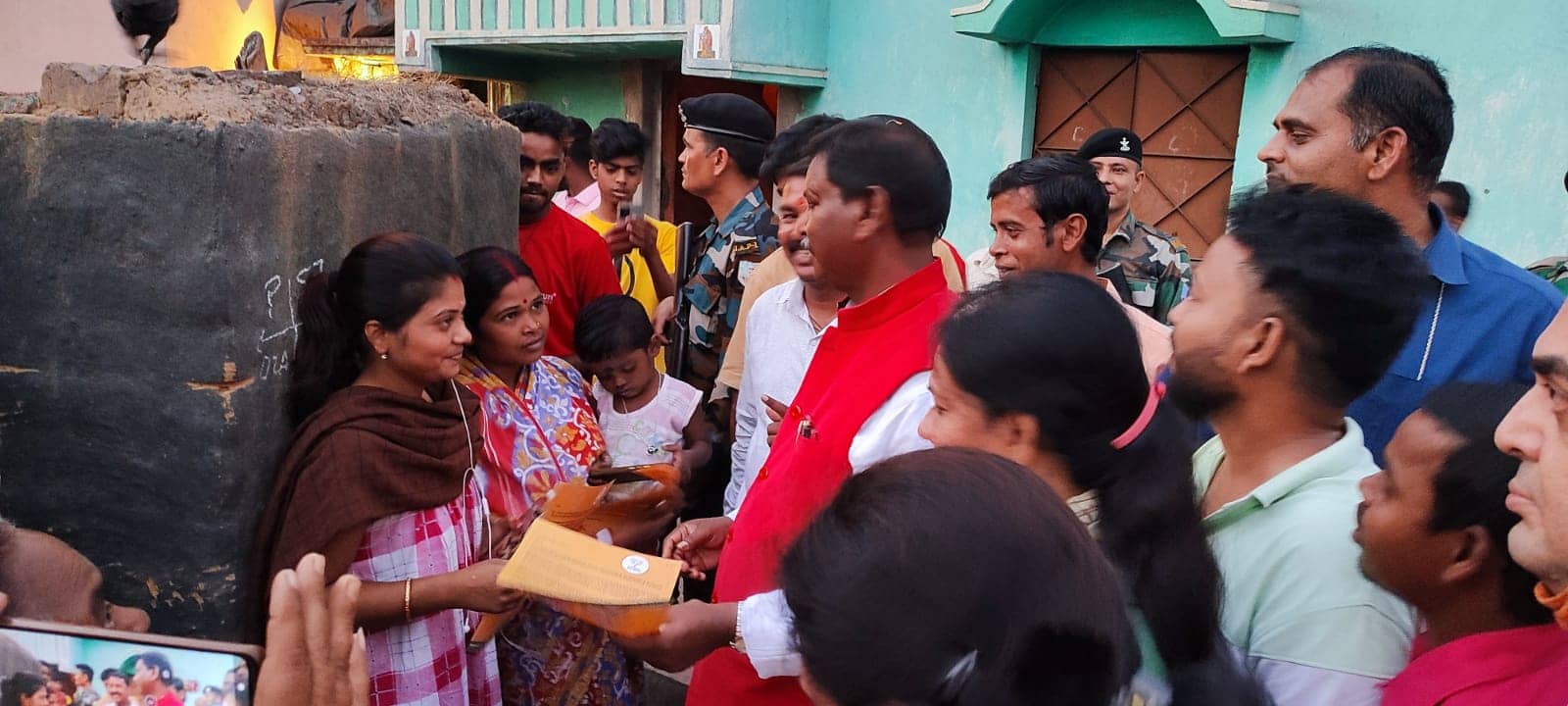 आसनसोल लोकसभा उपचुनाव में झारखंड के नेता भिड़े चुनाव प्रचार में, केंद्रीय मंत्री अर्जुन मुंडा और विधायक दल के नेता बाबूलाल स्टार प्रचारक