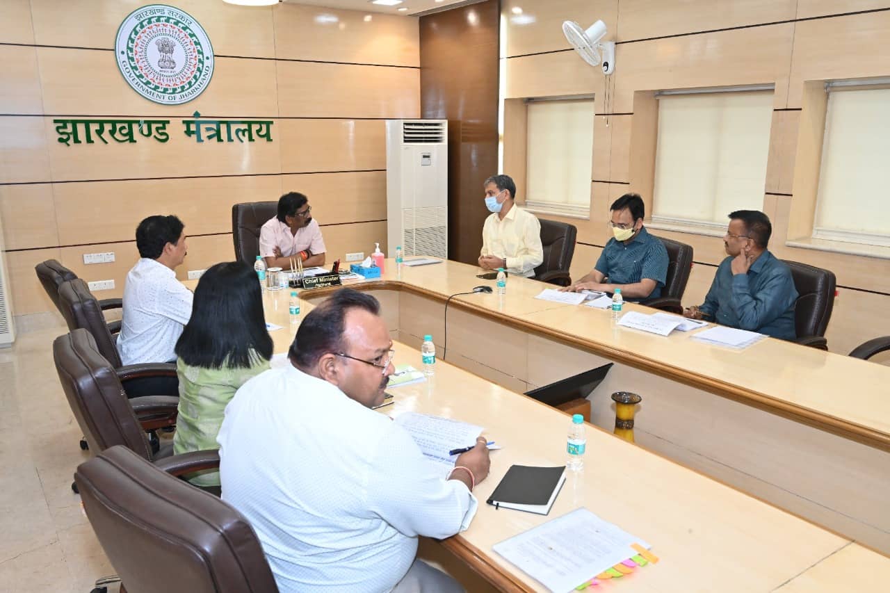 रेवेन्यू मॉडल में विकसित होगा नागर विमानन विभाग , एयर पोर्ट में बनेगा सोलर पार्क