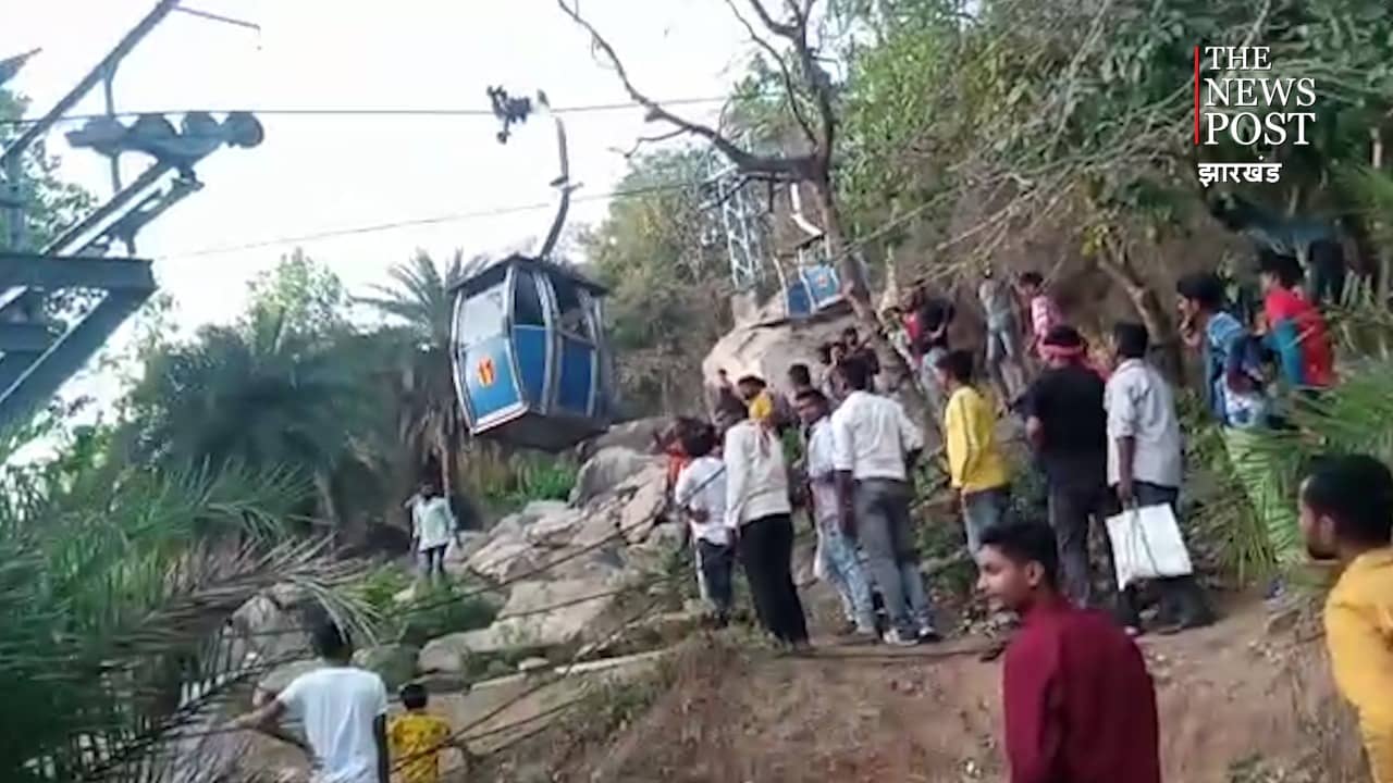 BREAKING: बाबा नगरी में बड़ा हादसा, त्रिकुट पर्वत पर रोपवे का दो केबिन आपस में टकराया, 4 घायल, देखिए वीडियो