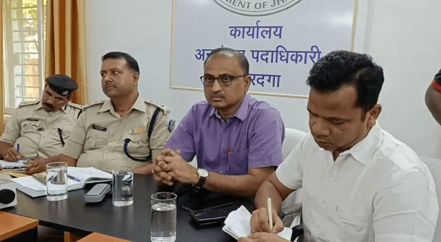 लोहरदगा : स्लीपर सेल पर प्रशासन कसेगा शिकंजा, की जाएगी कार्यवाई