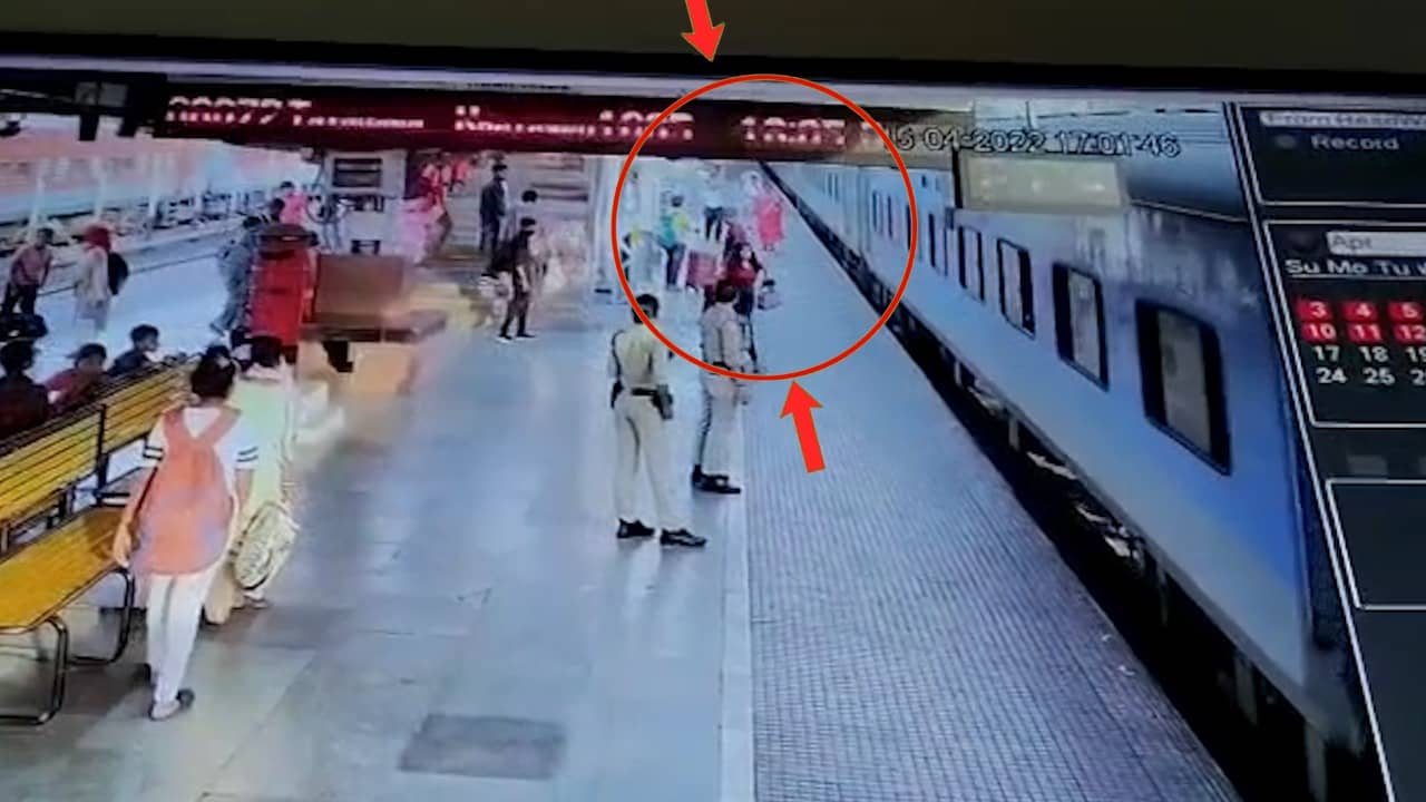 ....और इस तरह आरपीएफ कॉन्सेटबल की सूझ-बूझ से बच गई महिला की जान