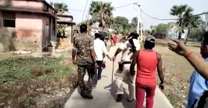 अतिक्रमण की सूचना पर स्थल निरीक्षण करने गए  अंचलाधिकारी पर हमला