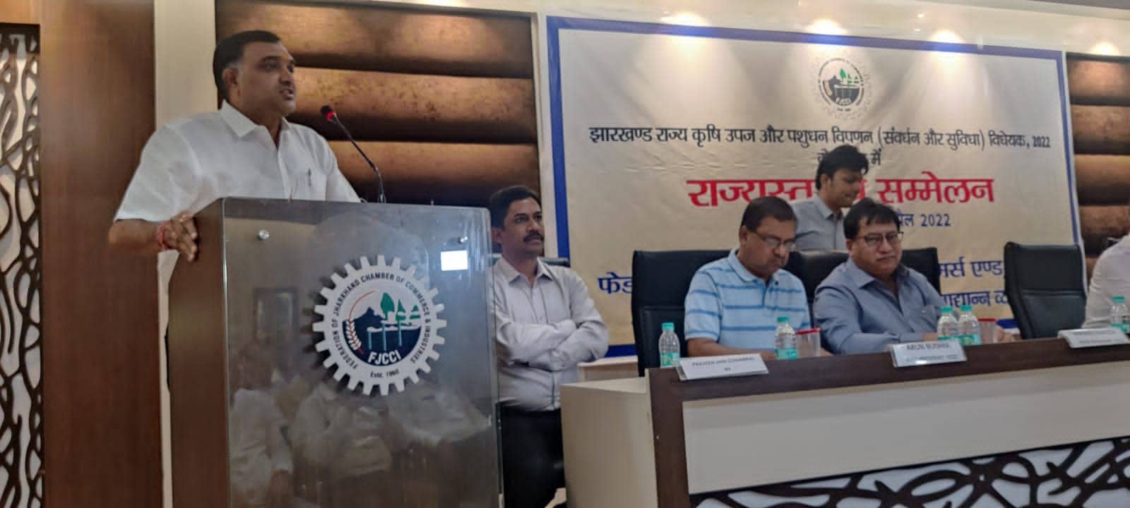 कृषि शुल्क 2 फीसदी बढ़ाने के विरोध में आर पार की लड़ाई के मूड में व्यावसायी