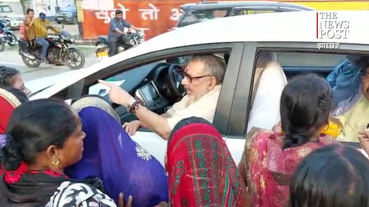 कटिहार के हाकिमों पर जमकर बरसे गिरिराज, निलंबित करने का दिया निर्देश