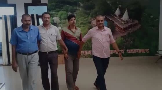 जहानाबाद :  ASI  ले रहे थे दस हजार रुपए घूस, रंगे हाथ धराए