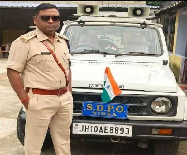 निरसा एसडीपीओ पर फर्जी जाति प्रमाण पत्र से सरकारी नौकरी लेने का आरोप, 7 दिन में पक्ष रखने का निर्देश