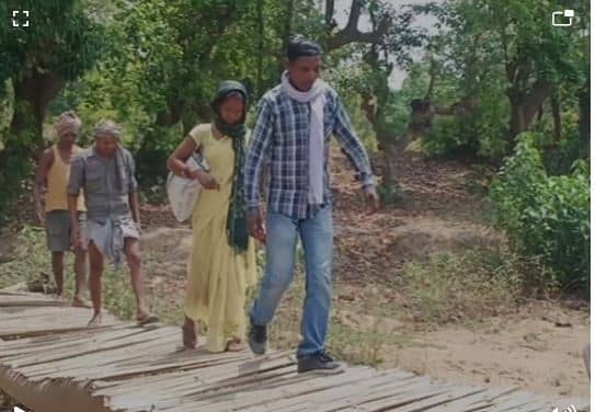 फिसड्डी विकास :  न सड़कें, ना पानी, ढ़िबरी युग में जी रहे झारखंड के ये गांव