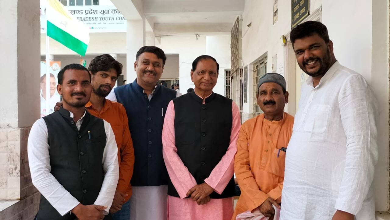 सदस्यता अभियान में धनबाद रहा अव्वल, एक लाख नये सदस्य बनाने पर प्रदेश प्रभारी ने थपथपाई पीठ