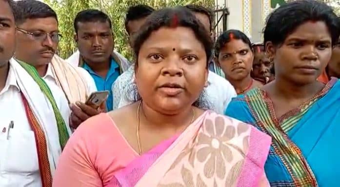 एससी से एसटी में कन्वर्ट सभी जातियों के पंचायत प्रत्याशियों का नामांकन रद्द, भोक्ता जाति करेगा चुनाव बहिष्कार