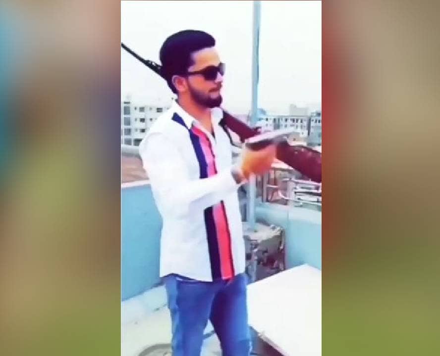 पटना में प्रशासन ठेंगे पर, बेखौफ रईसज़ादों ने सरेआम की फायरिंग और मनाया अपना जन्मदिन