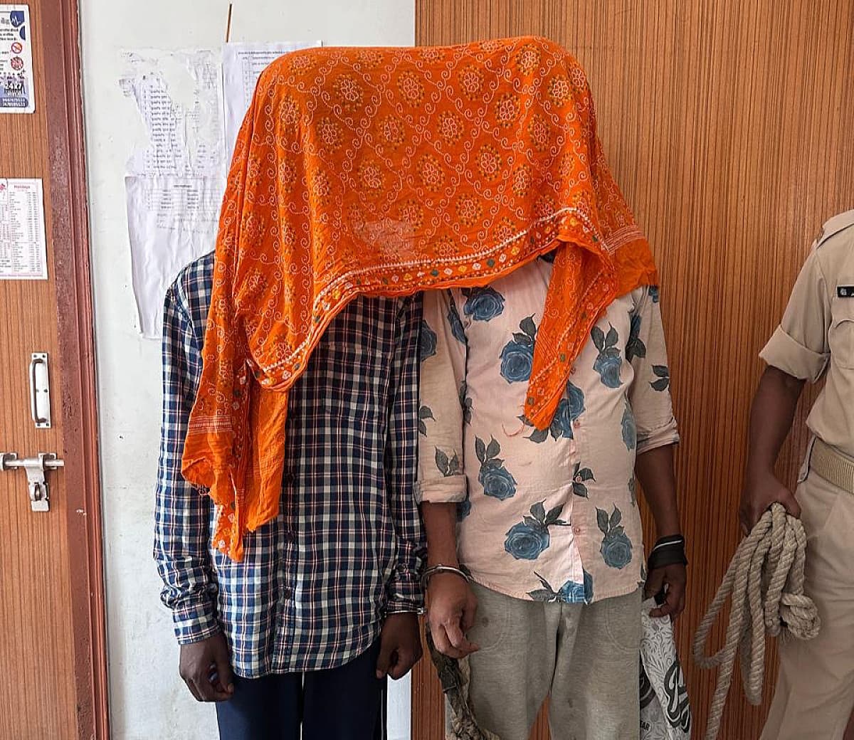 मां के नाजायज़ संबंध से बौखलाया बेटा !  सिर पर वार कर कर दी हत्या