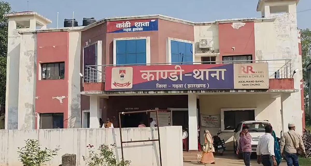 गढ़वा में गलत इंजेक्शन देने से दो लोगों की  मौत,  DC ने दवा दुकान पहुंचकर दिए कार्रवाई के निर्देश