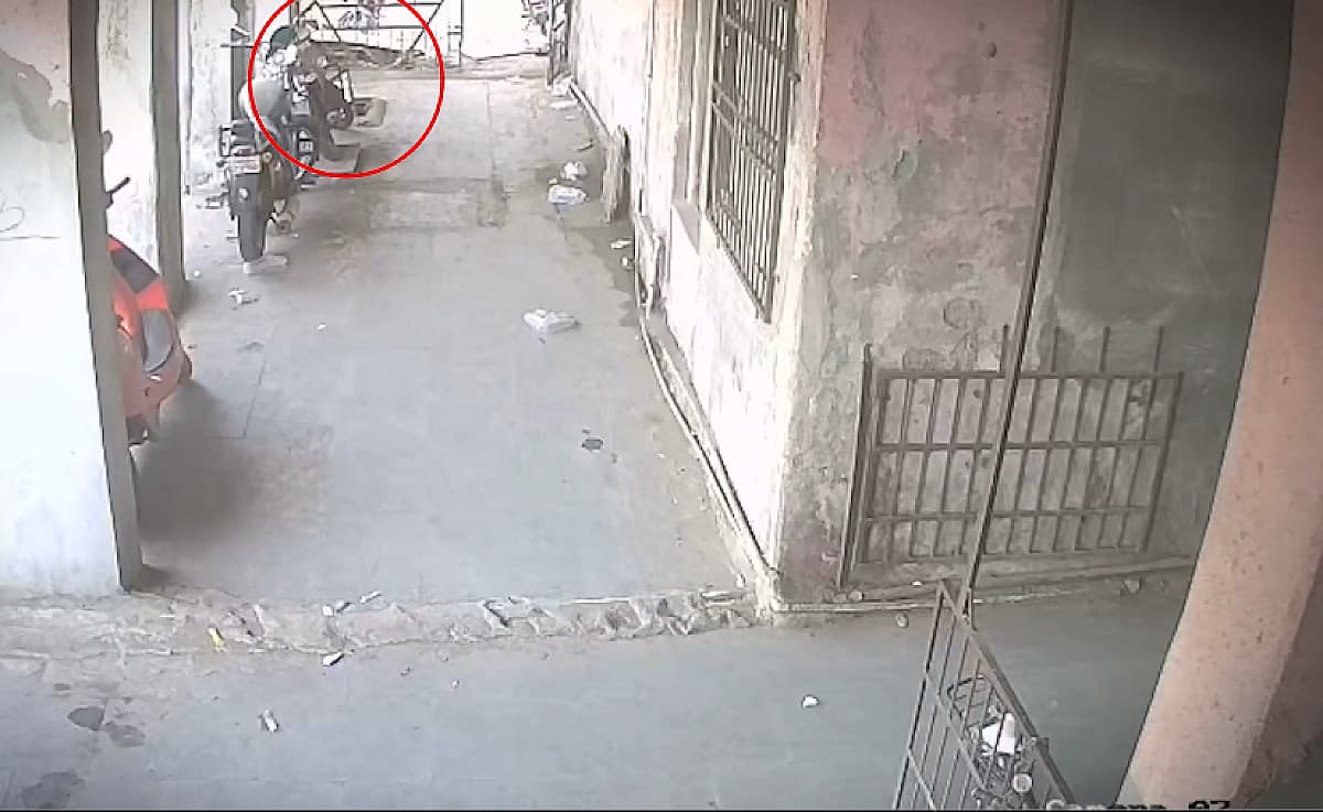 खेलते-खेलते हुआ हादसा, 5 साल के बच्चे की गई जान! Video देखकर उड़ जाएंगे आपके होश