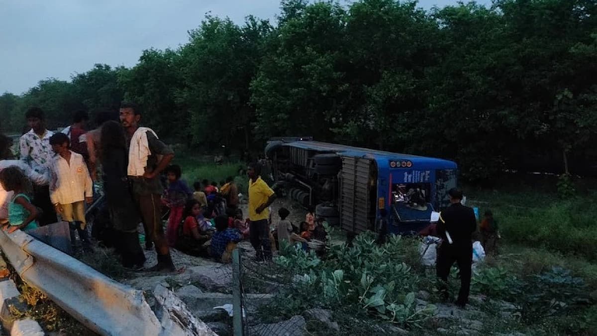 बड़ी खबर: आगरा-लखनऊ एक्सप्रेसवे पर भीषण सड़क हादसा, बस पलटने से पांच की मौत, 17 घायल