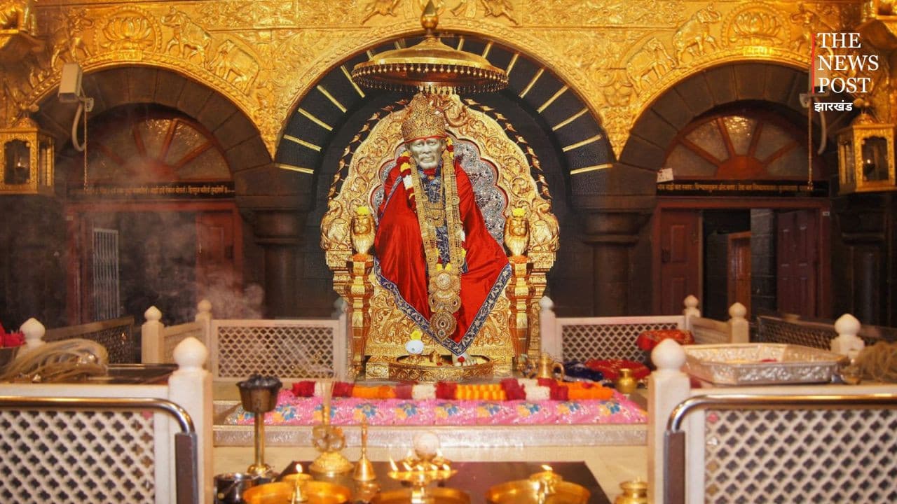 शिर्डी साईं मंदिर में VIP दर्शन हुआ महंगा, अब श्रद्धालुओं को चुकाने होंगे 300 रुपये