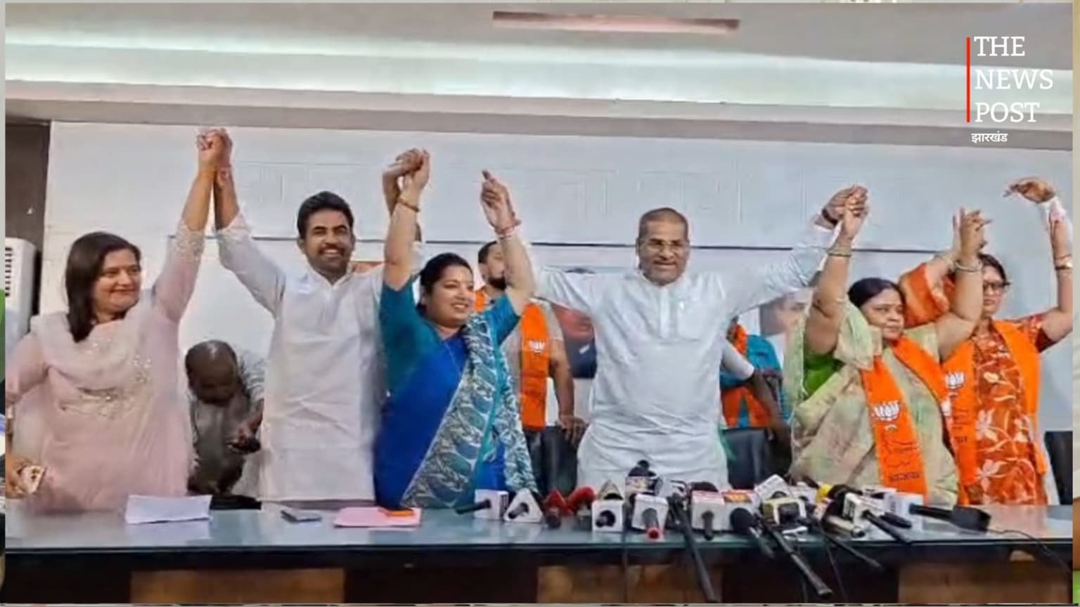 बिहार की राजनीति में जनसुराज पार्टी को बड़ा झटका, कई नेताओं ने छोड़ा साथ, BJP में हुए शामिल