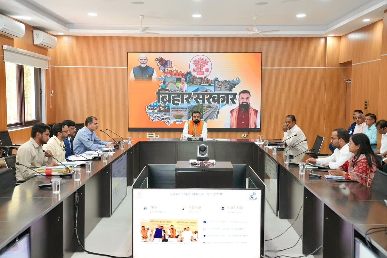 एक अधिकारी संभालेगा एक मॉडल स्कूल, बिहार में शिक्षा व्यवस्था सुधारने की CM सम्राट चौधरी की नई पहल   