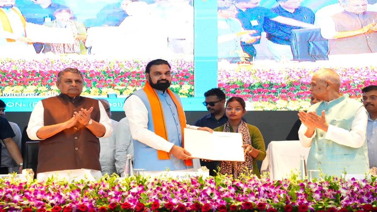 CM सम्राट ने मेगा जॉब फेयर में 20,226 युवाओं को दिया नियुक्ति पत्र,कहा अब हर जिले में लगेगा नियोजन मेला