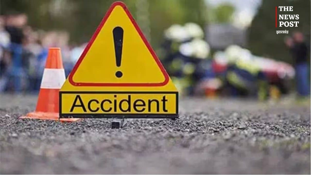 कोडरमा में सड़क हादसे ने ले ली युवक की जान, 2 घायलों का इलाज जारी