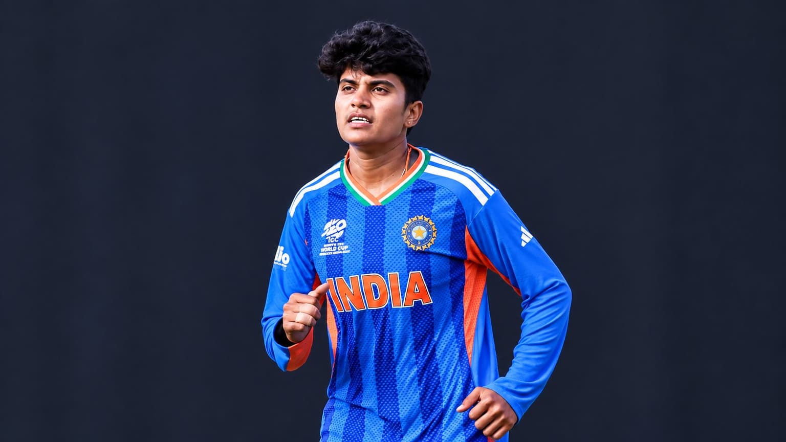 ICC T20 Rankings: श्री चरणी ने रचा इतिहास, बनी 800 रेटिंग पॉइंट्स पार करने वाली पहली भारतीय महिला गेंदबाज