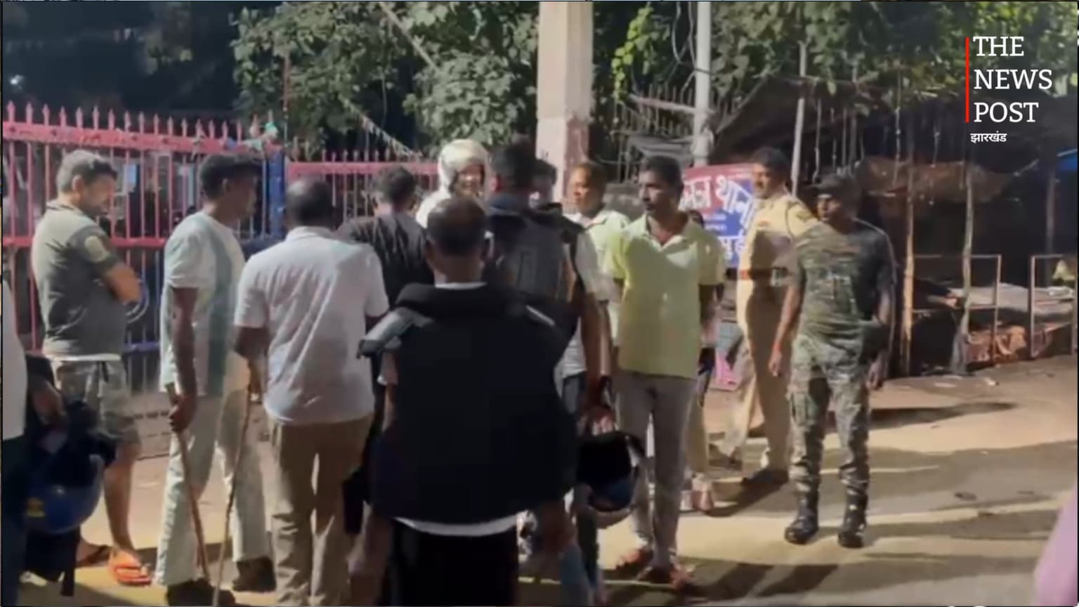 DJ बंद कराने पर भड़का बवाल! जमुई के झाझा में पुलिस पर पथराव, थानाध्यक्ष समेत 6 जख्मी