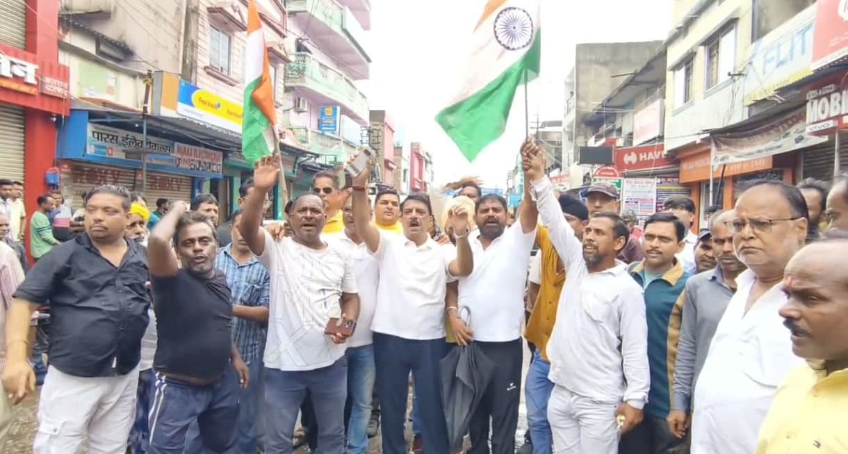 ढुल्लू महतो-चंद्रप्रकश चौधरी-शत्रुघन महतो से सवाल, क्यों बंद रहा कतरास, शहर बचाने को कुछ भी करने का ऐलान