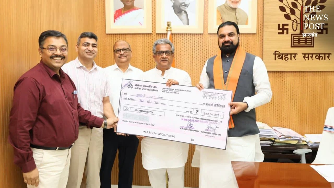 बिहार: बाढ़ पीड़ितों की मदद के लिए बेल्ट्रान ने CM राहत कोष में दिए 15 करोड़
