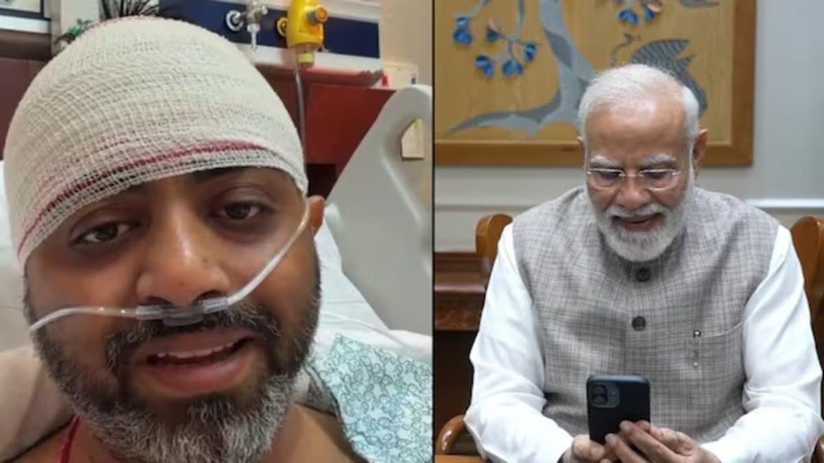 174 यात्रियों की जान बचाने वाले पायलट कैप्टन स्मित मछार से पीएम मोदी ने की बात