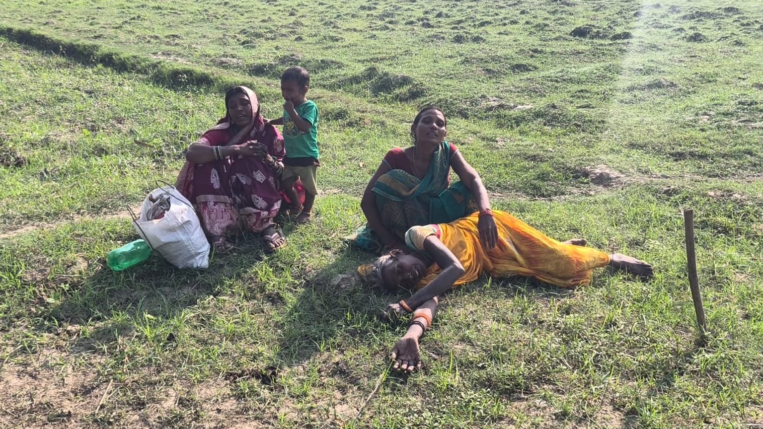 जमीन विवाद में चाचा ने भतीजा पर किया कुदाल से हमला, इलाज के दौरान हुई मौत, पुलिस पर लापरवाही का आरोप