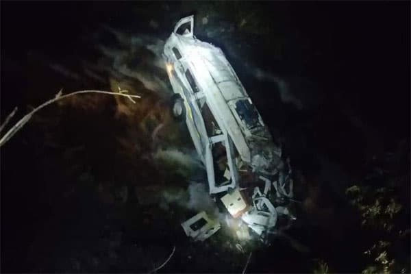 हिमाचल प्रदेश: कुल्लू में पर्यटकों से भरी गाड़ी खाई में गिरी, 7 की मौत कई घायल