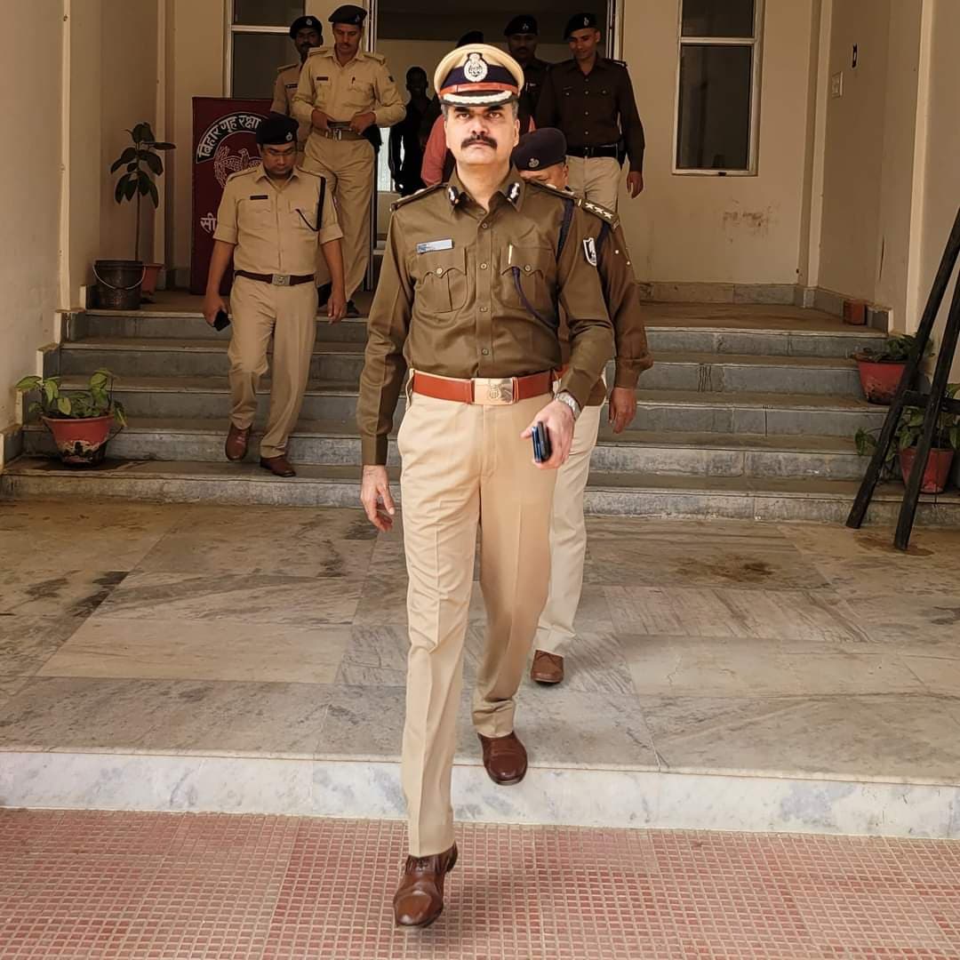 बिहार में चोर ले उड़े IG साहेब की सरकारी पिस्तौल, होमगार्ड जवान का बेटा हिरासत में