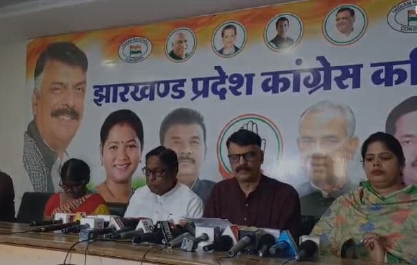 महिला आरक्षण मोदी का चुनावी झुनझुना!  कांग्रेस का दावा वर्ष 2029 तक मुमकिन नहीं इसका लागू होना