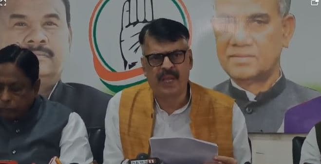 भगवान बिरसा तो बहाना, असली मकसद पांच राज्यों के आदिवासी मतदाताओं को रिझाना, मंच पर बाबूलाल की मौजूदगी से खड़ा हुआ सवाल