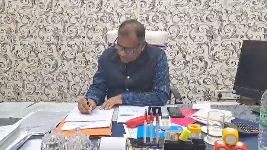 अब ठंढ में नहीं ठिठुरेंगे बेघर! जमशेदपुर में नगर निगम ने तैयार किया 50 बेड का सेल्टर होम, मिलेंगी ये सभी सुविधाएं