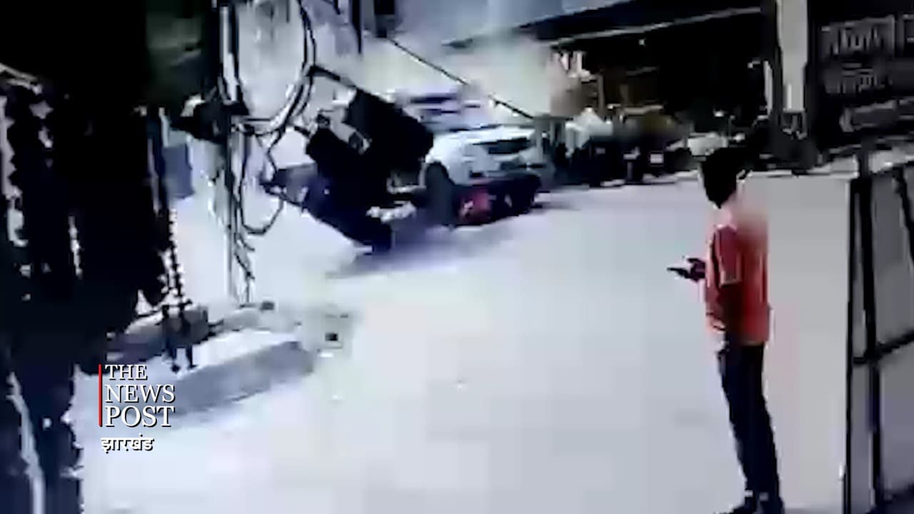 पिकअप -ट्रैक्टर की टक्कर में घायल मजदूर की  इलाज के दौरान मौत 