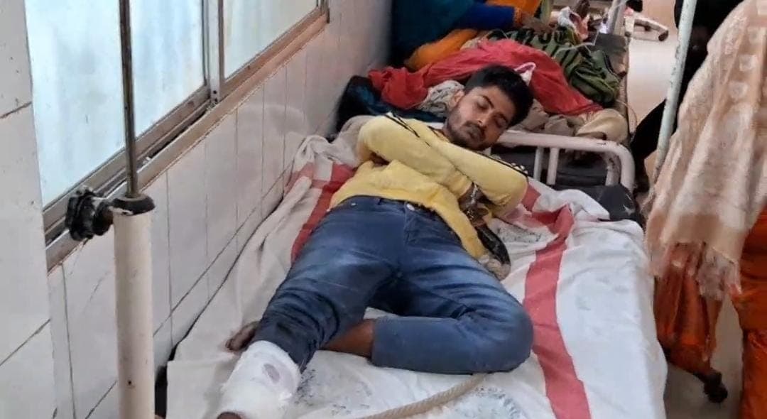 मुजफ्फरपुर: बैंक लूटकांड के अपराधियों को पकड़ने गई पुलिस पर फायरिंग, कई पुलिसवाले घायल, पुलिस ने भी जवाबी कार्रवाई में चलाई गोलियां   