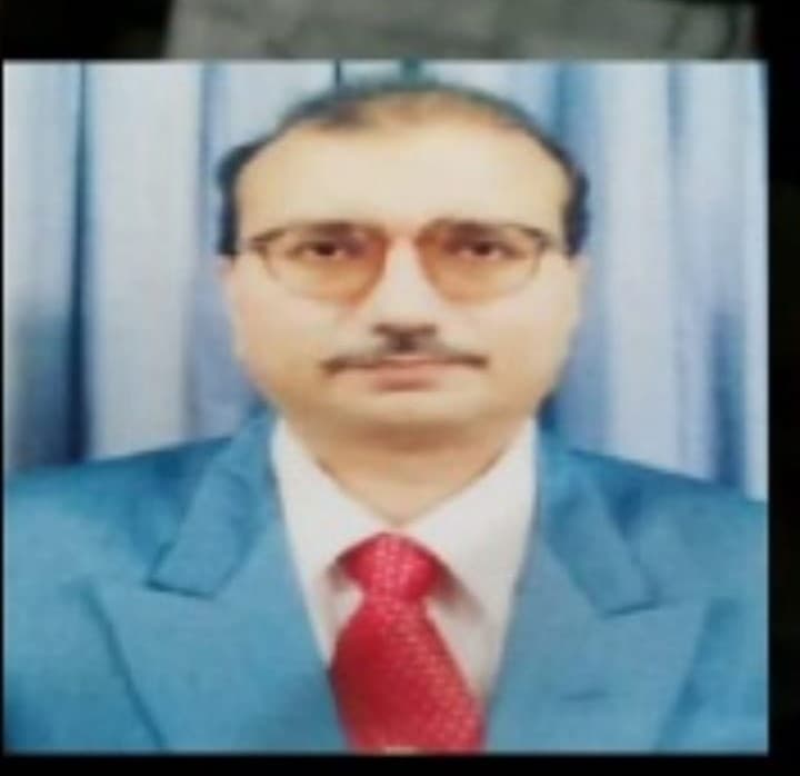 एसएनएमएमसीएच के डॉक्टर को गोली मारी, तलाकशुदा पत्नी पर पुलिस को शक