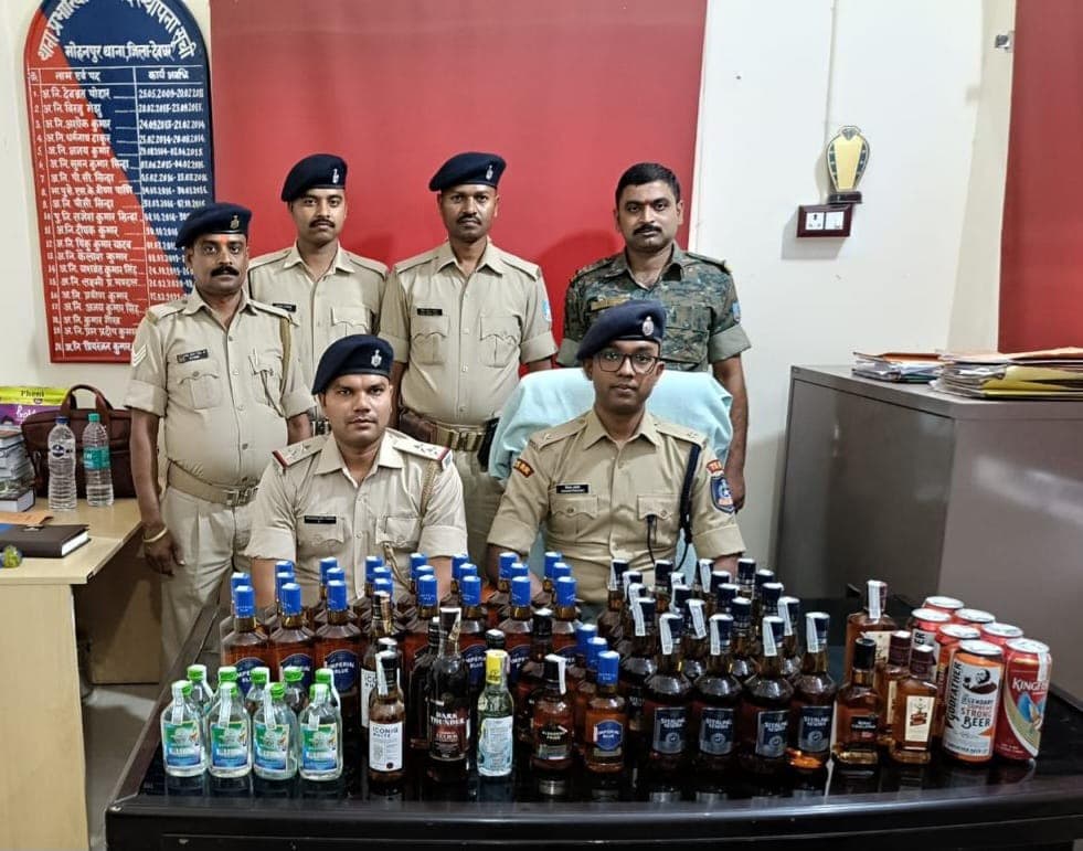 कोल्ड ड्रिंक्स दुकान की आड़ में शराब की बिक्री, बंदी के दिनों में ऊंचे कीमत पर होती है बिक्री