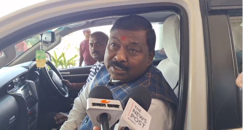 झारखंड विधानसभा: मंईयां योजना के बाद सदन में इस विधायक ने उठाया भईया योजना की मांग, कहा-बेटे को कम से कम 2000 तो दीजिए सरकार